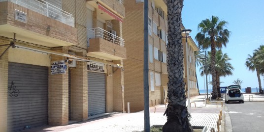 LOCAL COMERCIAL VENTA/ ALQUILER – VENDRELL, PLAYA SANT SALVADOR