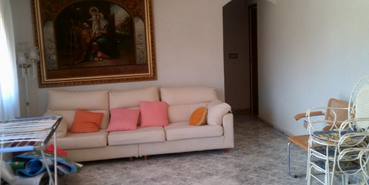 CASA EN VENTA O ALQUILER – CUBELLES