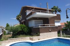 CHALET EN VENTA – CUBELLES