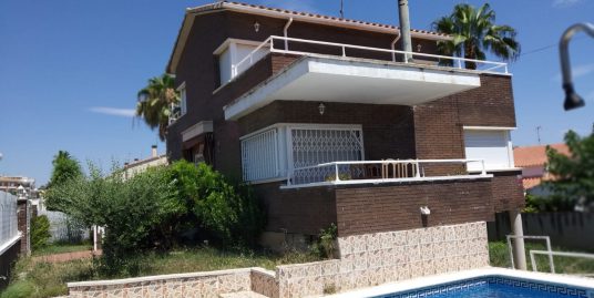 CHALET EN VENTA – CUBELLES