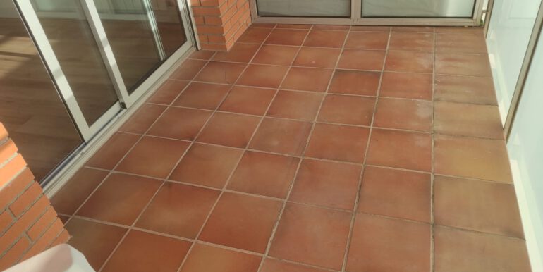 37559C19-C191-4F2B-9321-5F0D6799C95B