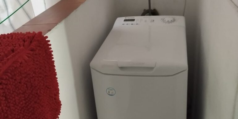 F90B27B9-BE01-458E-BB3E-49317803AEA5