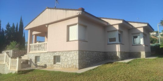 CASA EN ALQUILER – CALAFELL