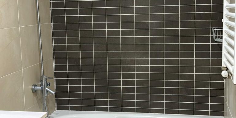 1f5ba3a8-cf5e-4ac1-899c-dcf3f0148b6b