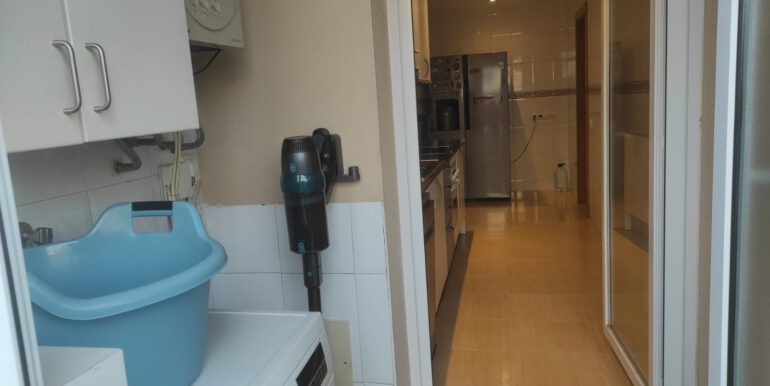 8e8ee2a4-73bd-4b08-b9d4-d55cb380fb24