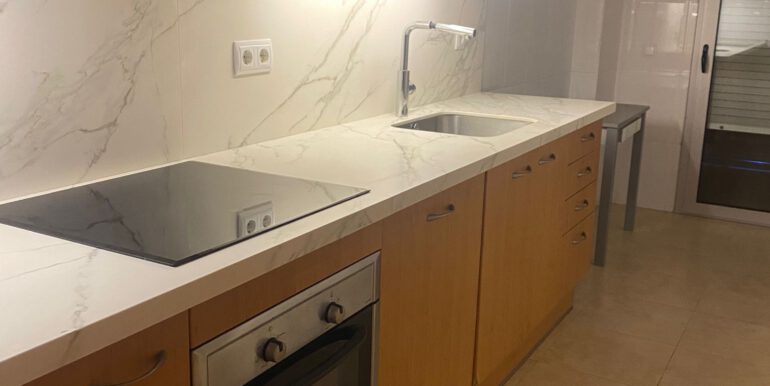 b484d124-9ce5-4cc9-ac5b-2eedbd0c7b11