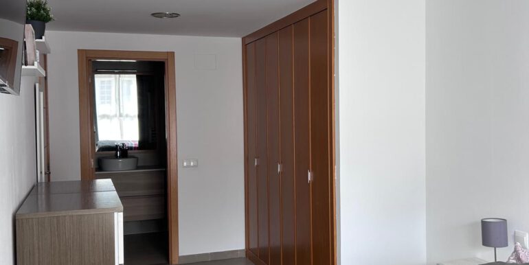 cdb39420-d87a-4628-b343-cc6bd3a196a4