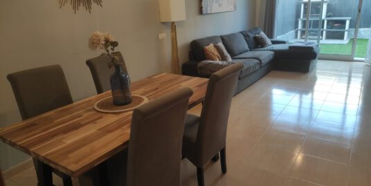 CASA PAREADA EN VENTA – CUBELLES