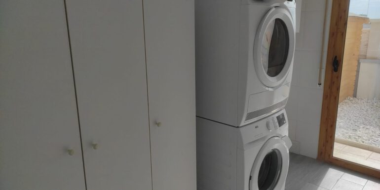 47113422-a4a0-432d-8285-abb7e798133f