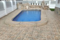 CHALET EN ALQUILER – CUBELLES