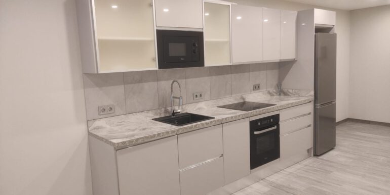 cfbdd9d9-6c23-443c-a5f5-13da609c4ca3