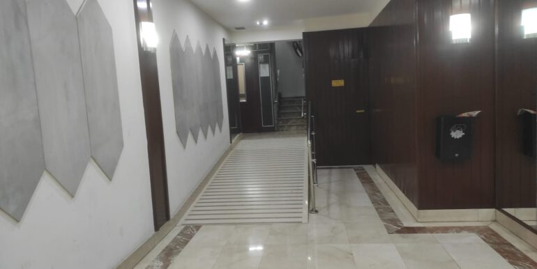 ef8799e0-7107-471f-a9fd-ad5e685544c9