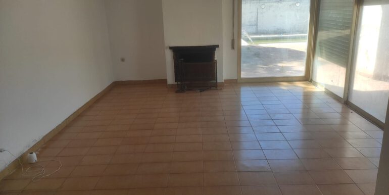 f9edfb96-1cc9-4bbf-b902-c38f56383202